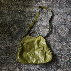 Hobo green leather purse